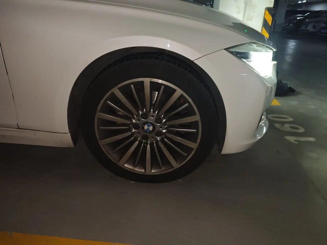 BMW 3 Series 2019 320Li Fashion Model — миниатюра 8
