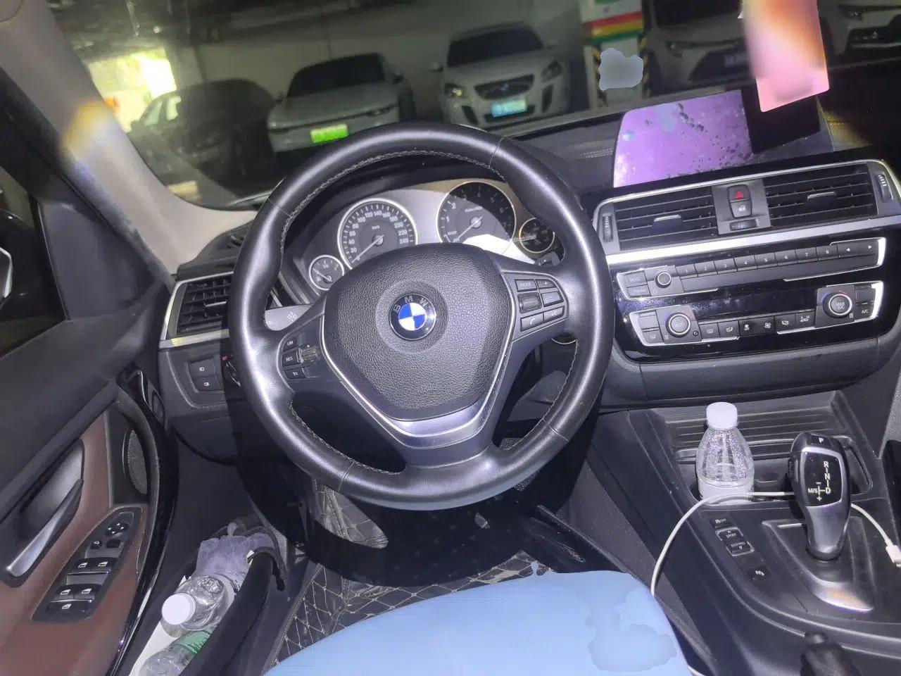 BMW 3 Series 2018 320Li Fashion Model — миниатюра 10