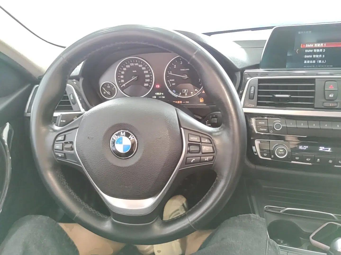 BMW 3 Series 2018 320Li Fashion Model — миниатюра 17