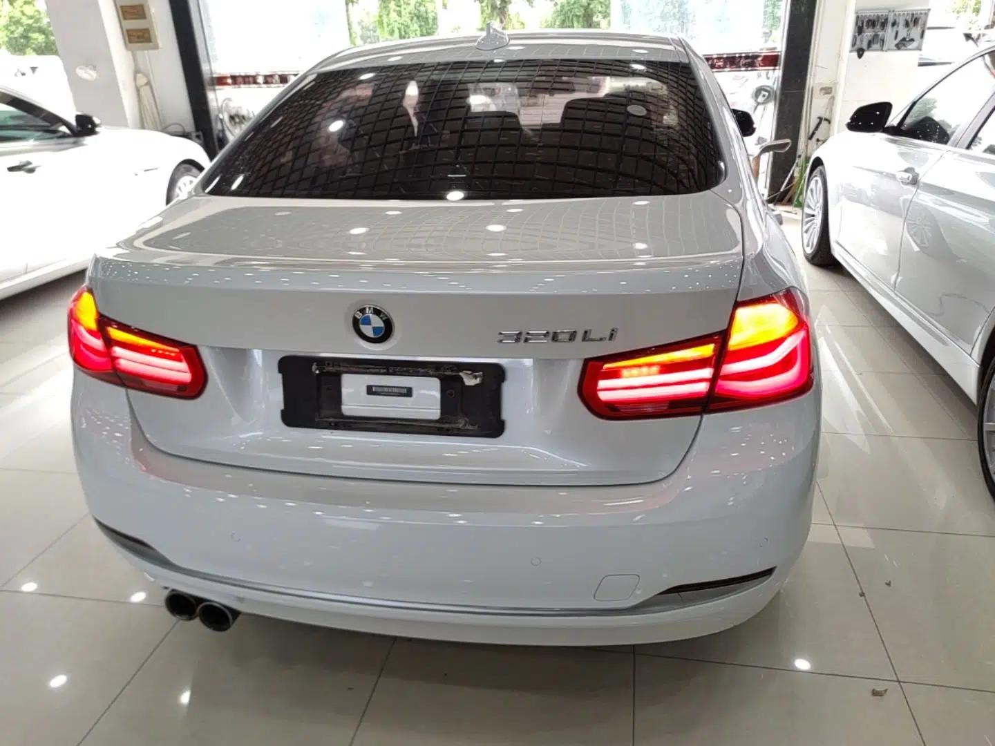 BMW 3 Series 2018 320Li Fashion Model — миниатюра 5