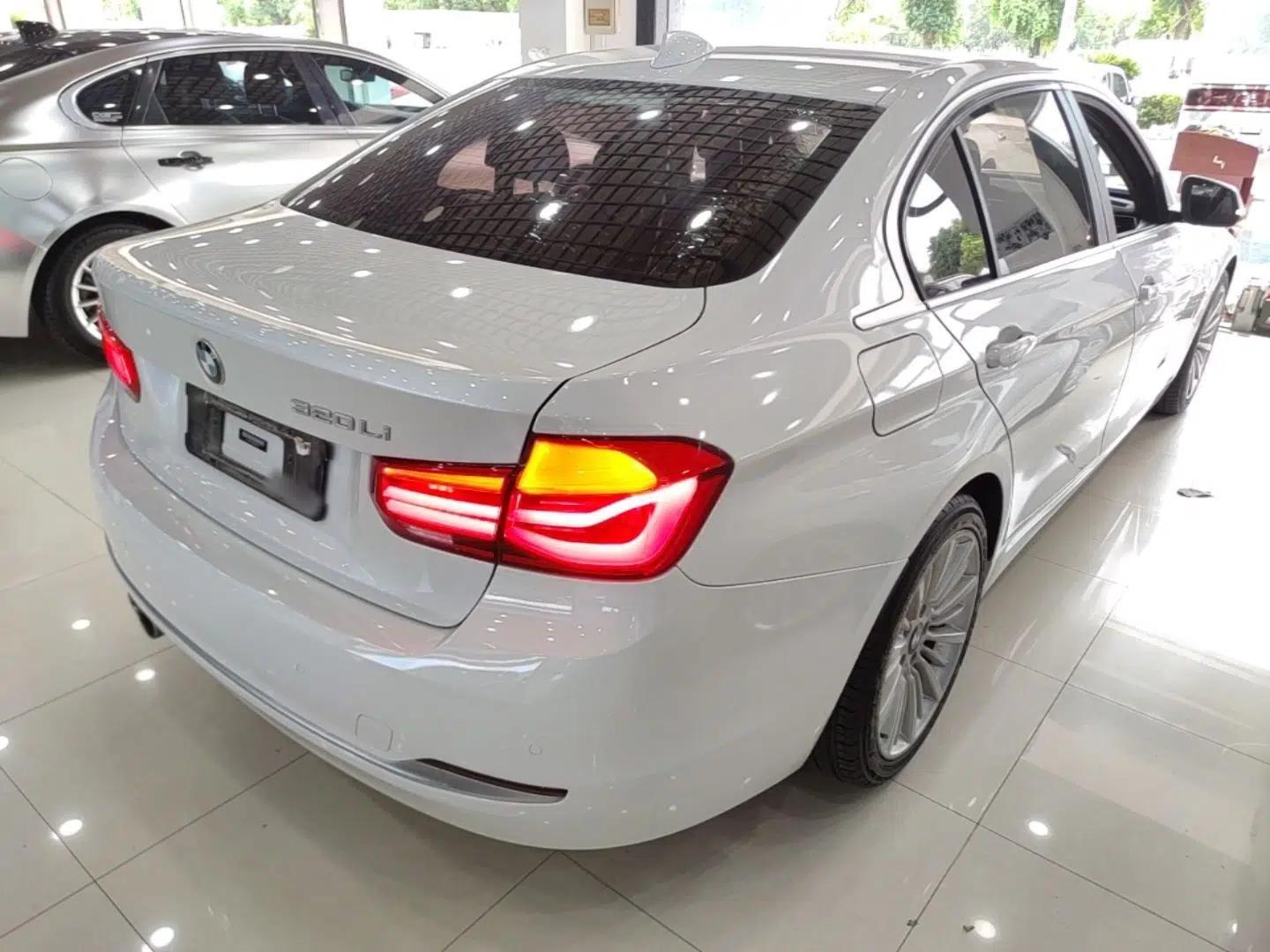 BMW 3 Series 2018 320Li Fashion Model — миниатюра 6