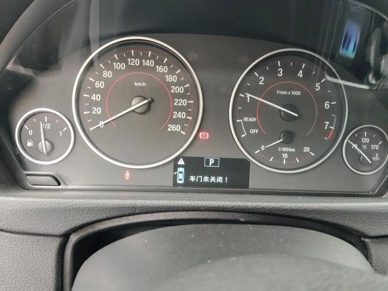 BMW 3 Series 2017 320i M Sport — миниатюра 11
