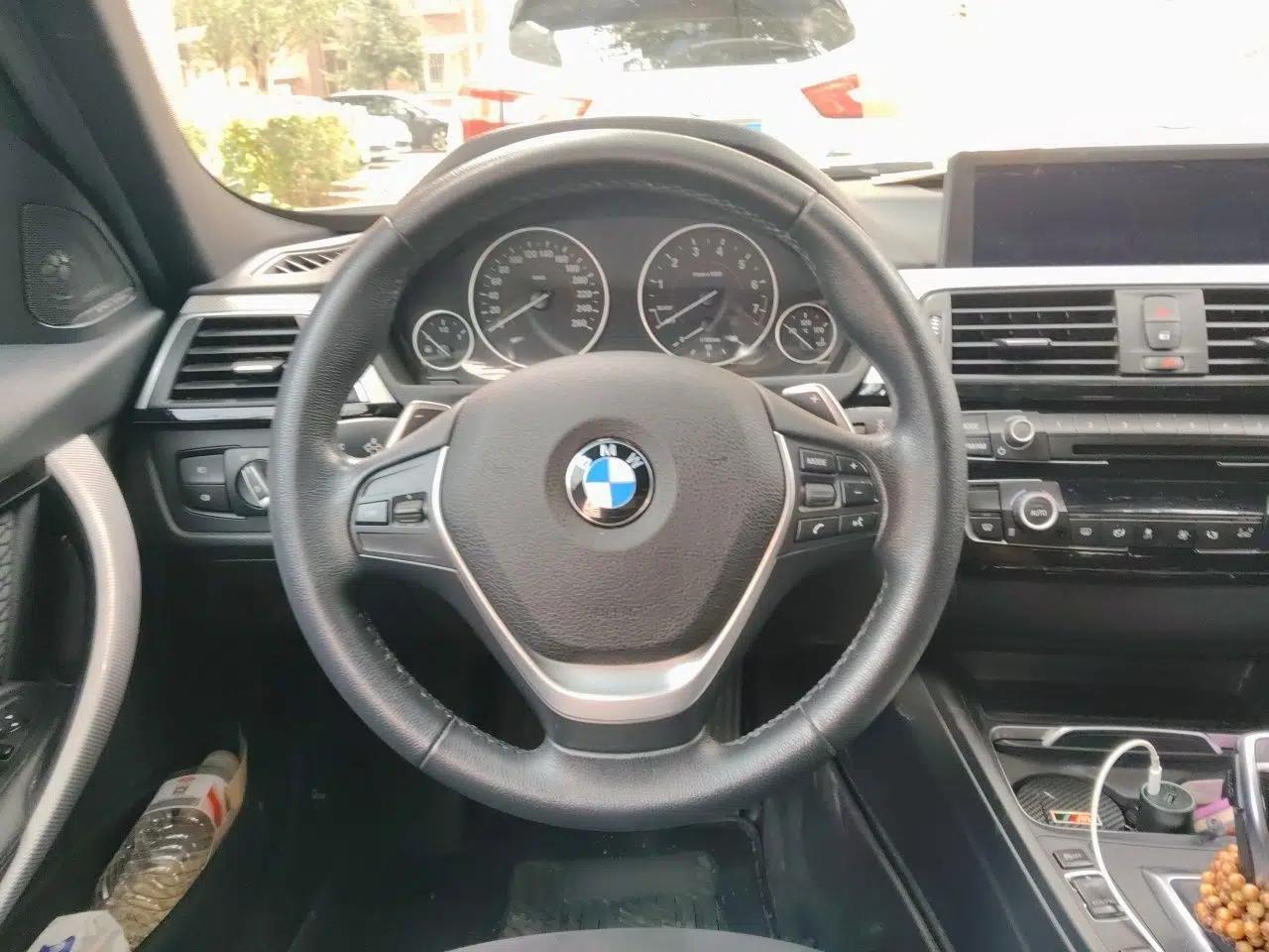 BMW 3 Series 2017 320i M Sport — миниатюра 10