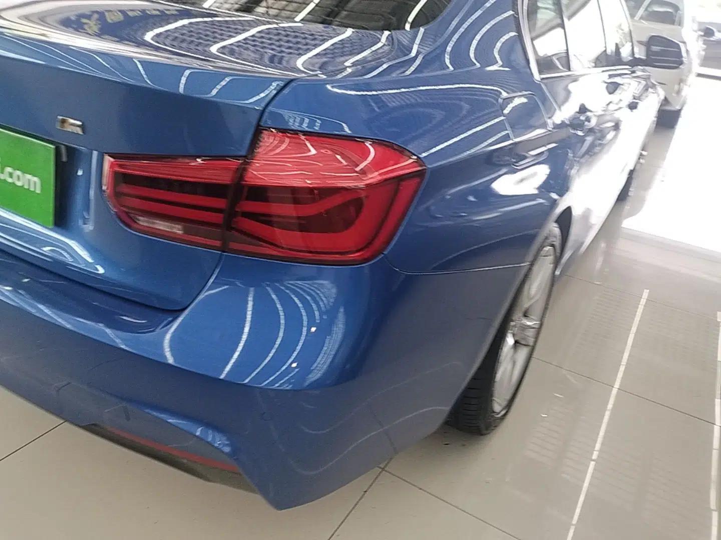 BMW 3 Series 2019 320i M Sport Package — миниатюра 9