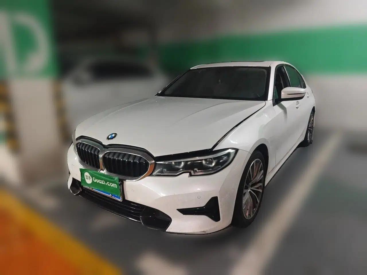 BMW 3 Series 2022 Updated 320i Sport Package — миниатюра 1