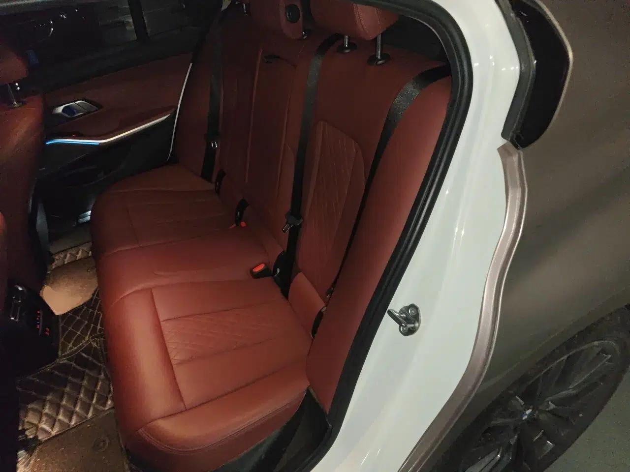 BMW 3 Series 2022 325i M Sport Night Edition Package — миниатюра 17
