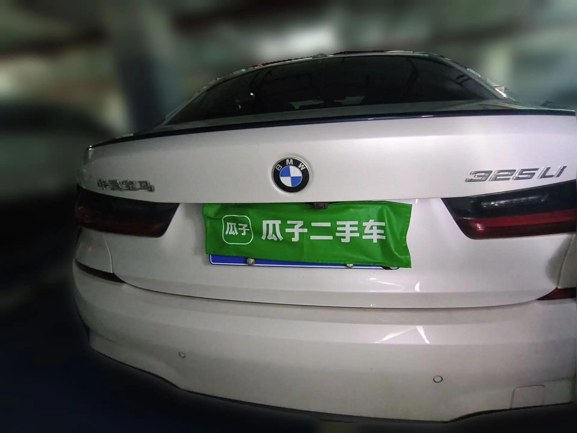 BMW 3 Series 2022 325Li M Sport Night Edition Package — миниатюра 5