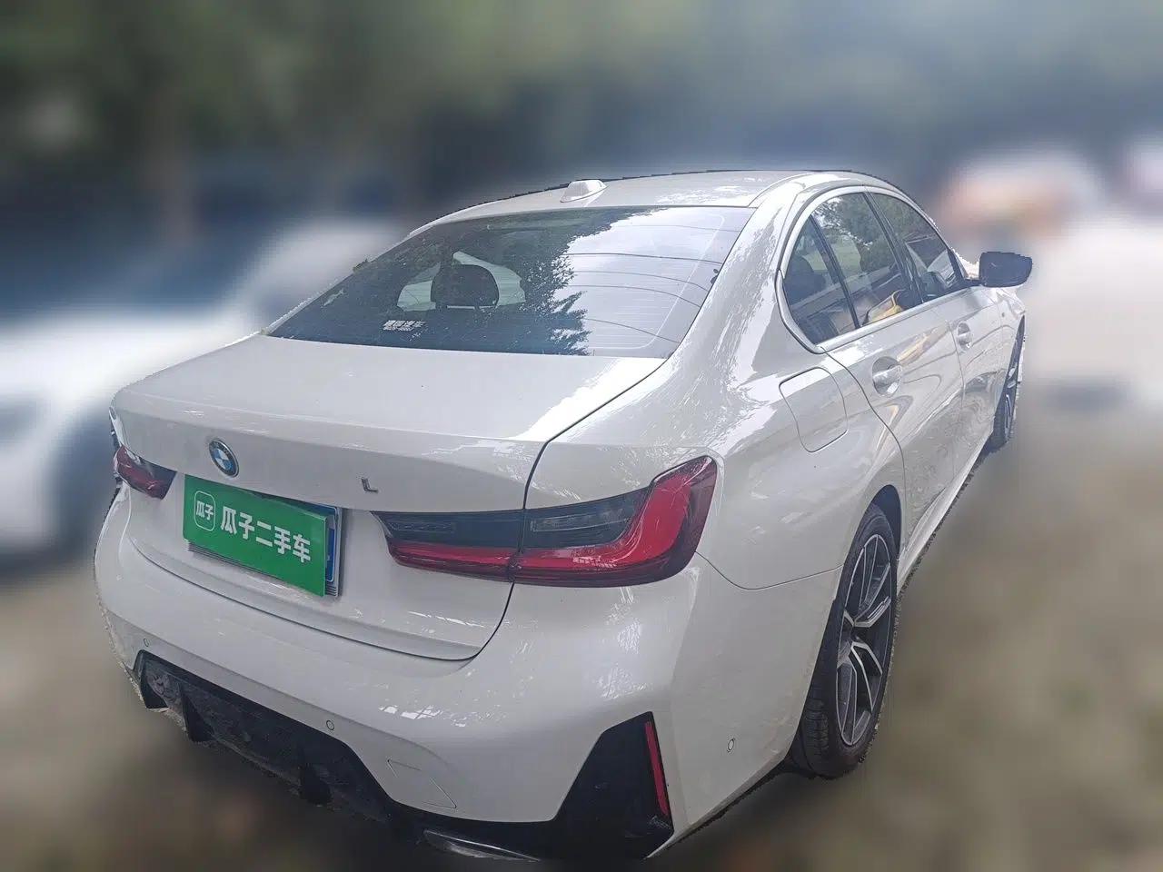 BMW 3 Series 2025 325i M Sport Package — миниатюра 5