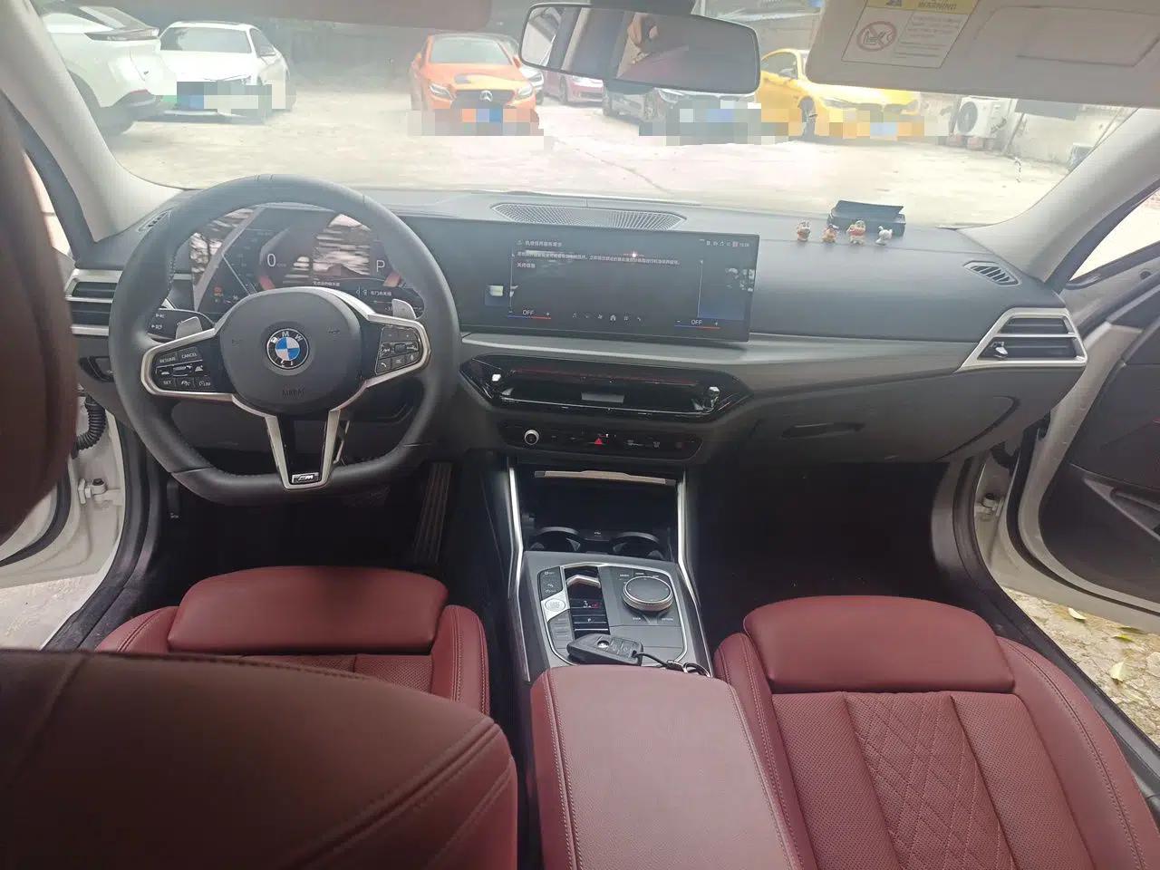 BMW 3 Series 2025 325i M Sport Package — миниатюра 9