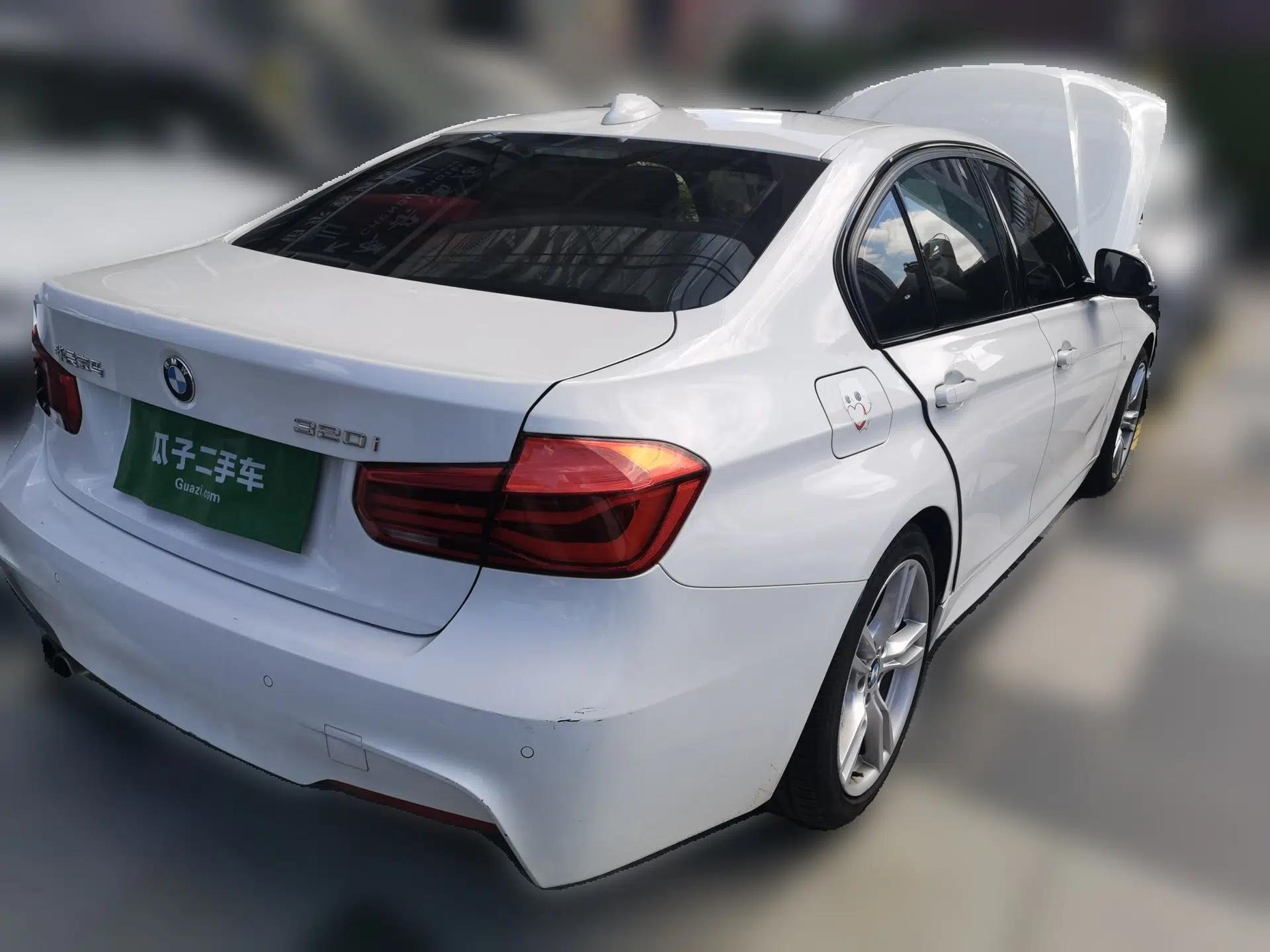 BMW 3 Series 2018 320i M Sport Package — миниатюра 6