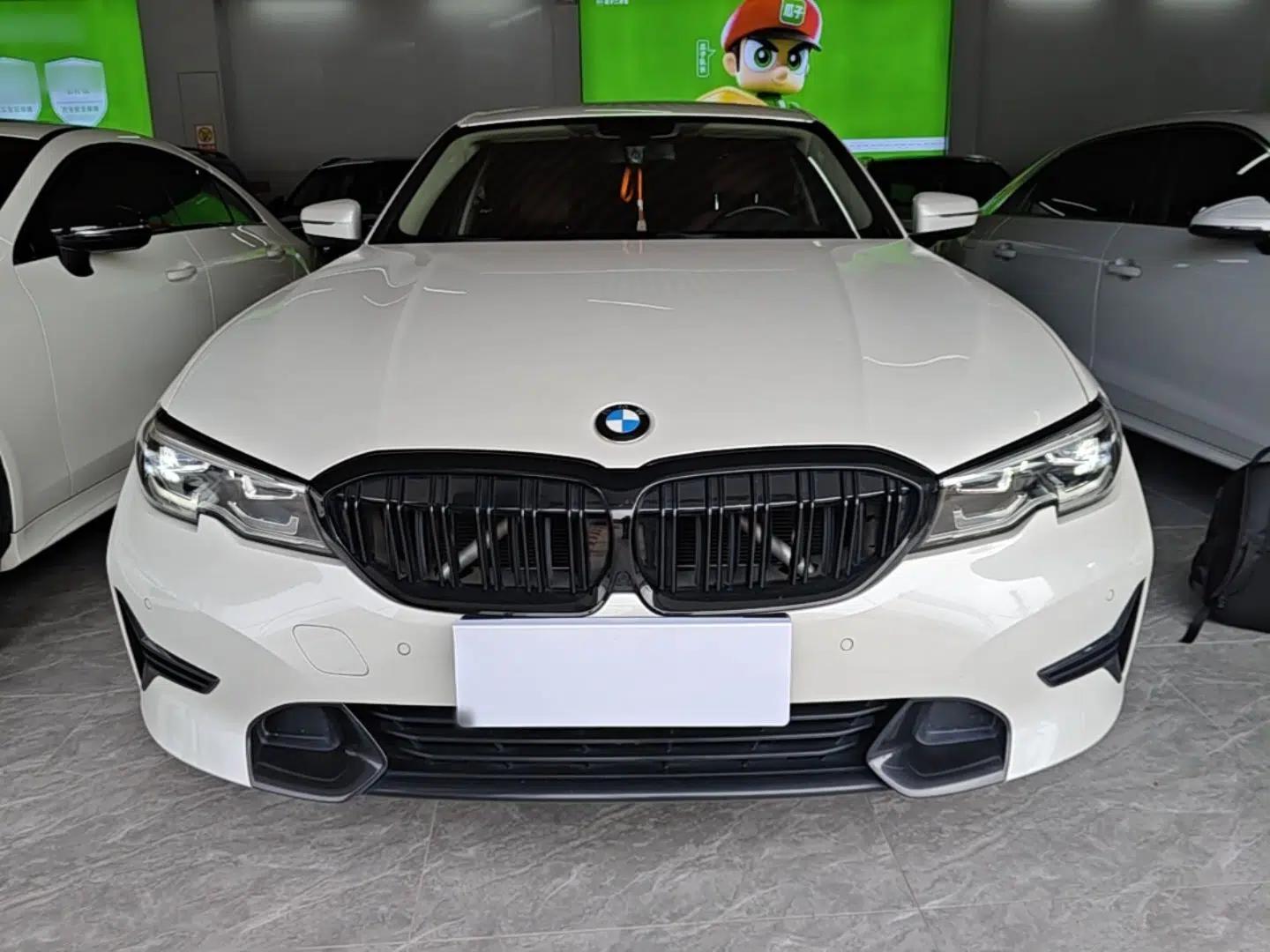 BMW 3 Series 2022 320i Sport Package — миниатюра 2