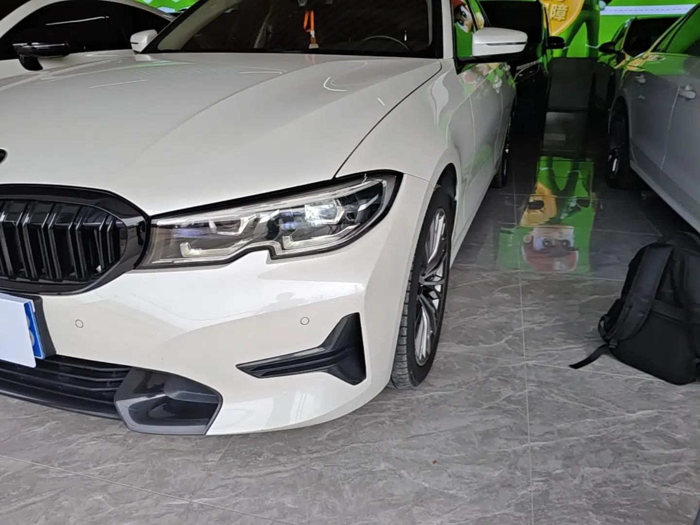 BMW 3 Series 2022 320i Sport Package — миниатюра 8