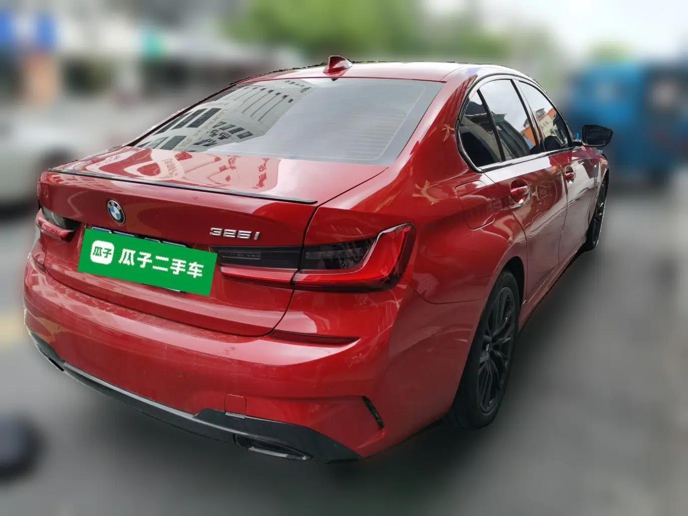 BMW 3 Series 2020 325i M Sport Night Edition package — миниатюра 6