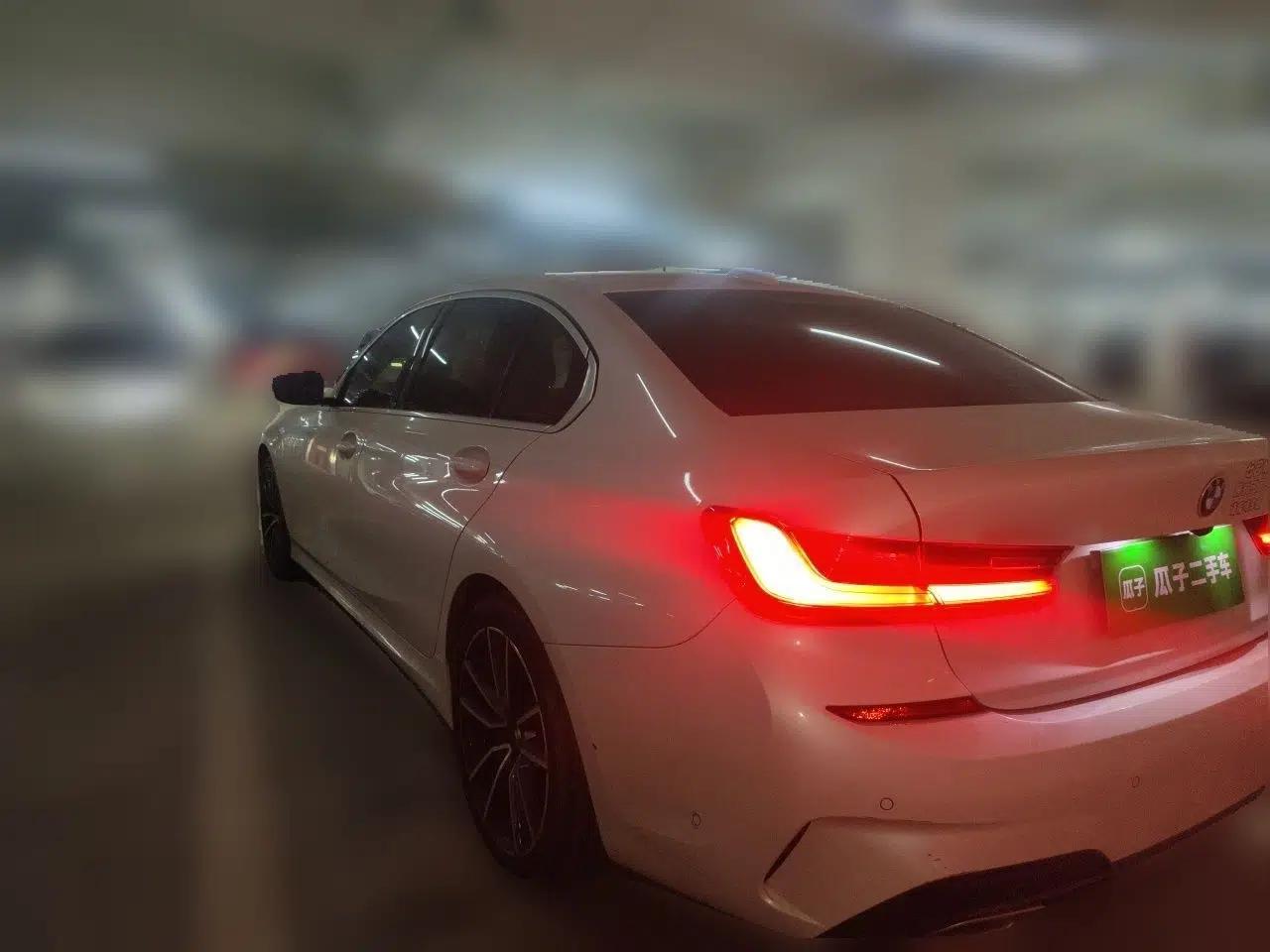 BMW 3 Series 2021 Second Facelift 325Li M Sport Package — миниатюра 4