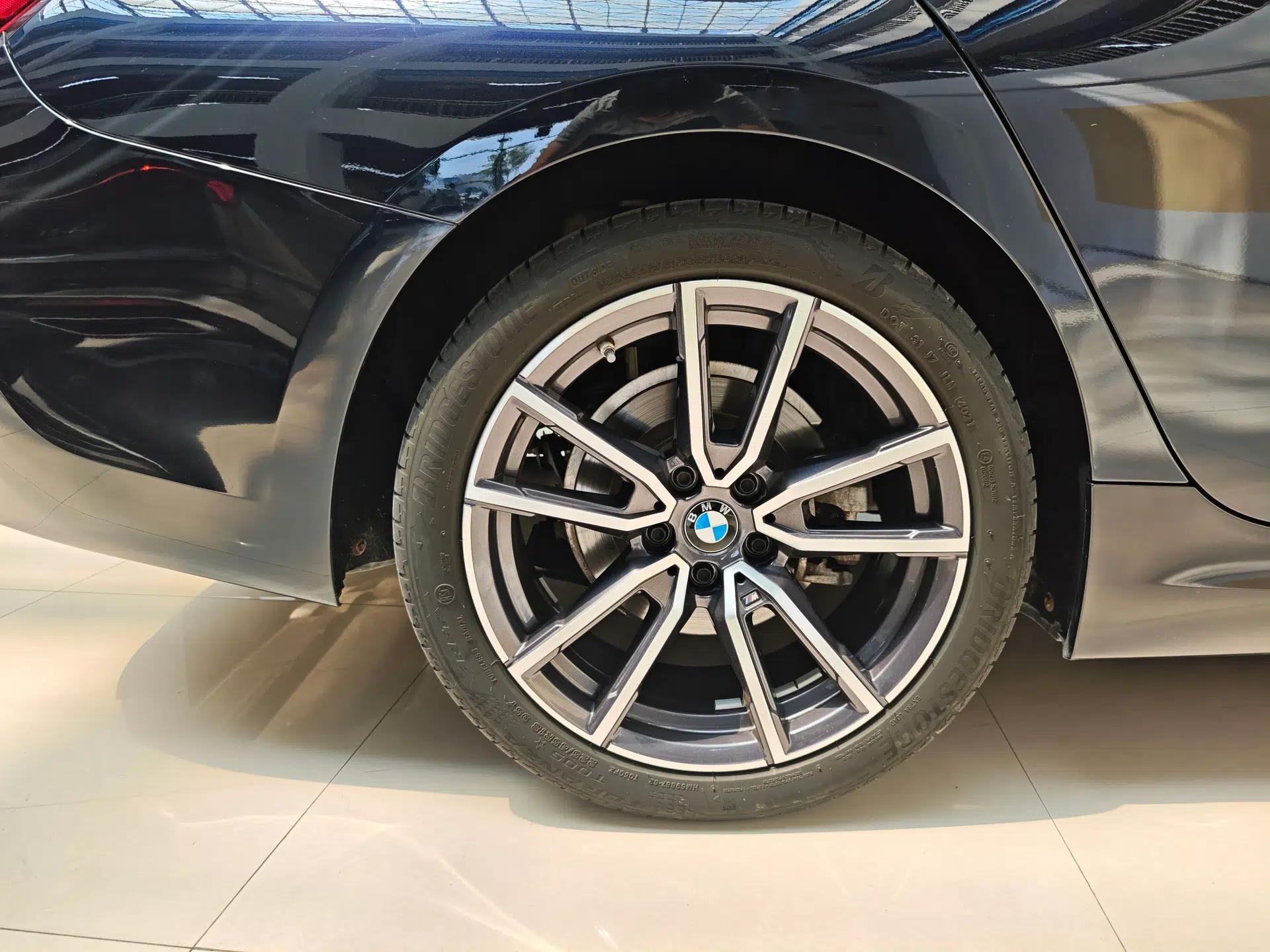 BMW 3 Series 2022 325Li M Sport Package — миниатюра 11