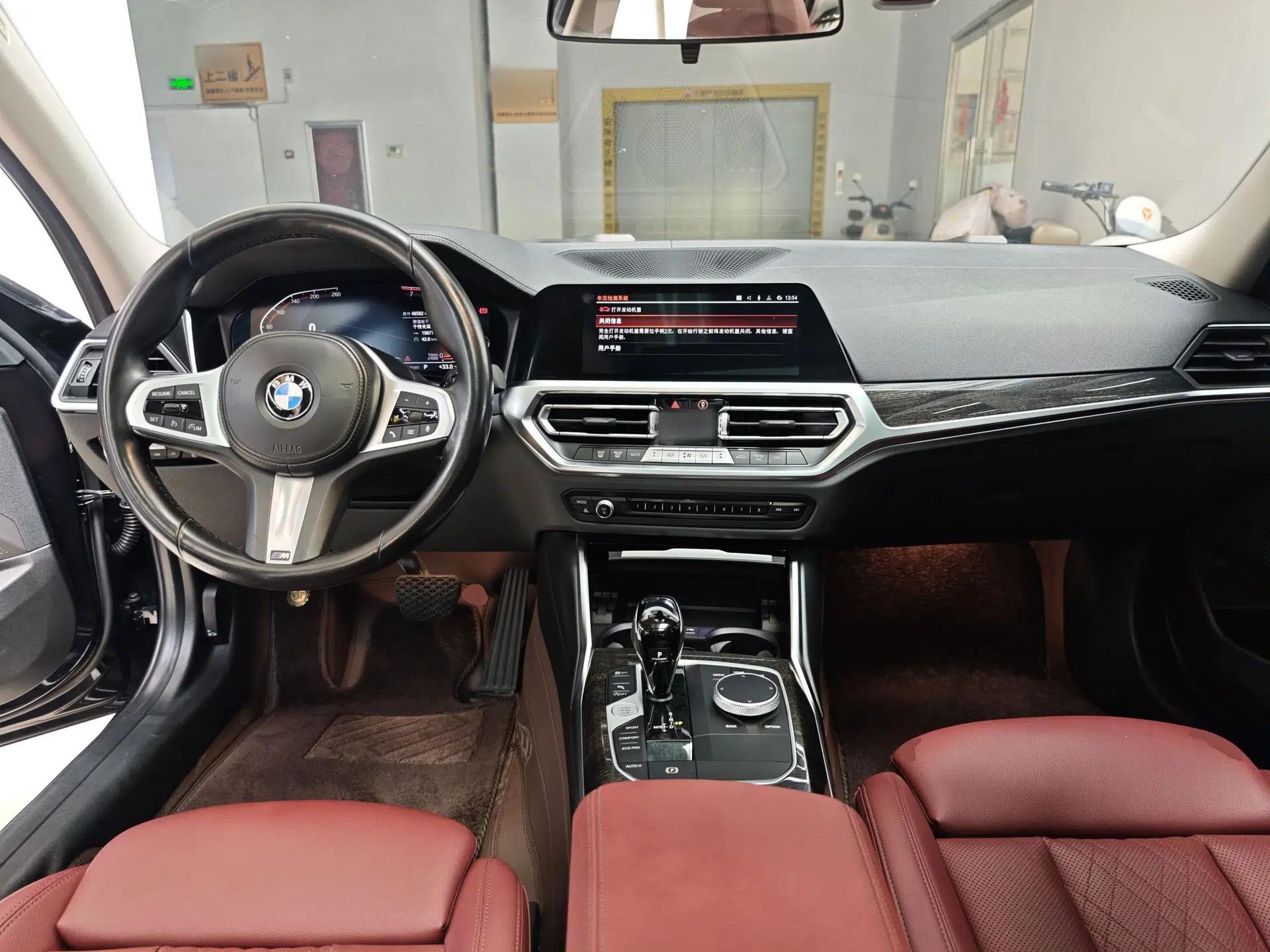 BMW 3 Series 2022 325Li M Sport Package — миниатюра 17