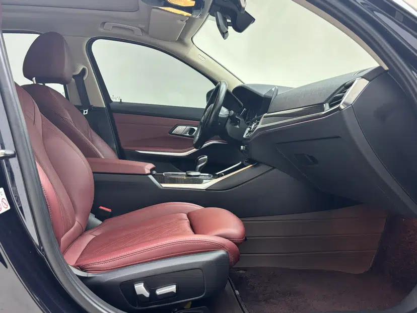 BMW 3 Series 2022 325Li M Sport Package — миниатюра 25
