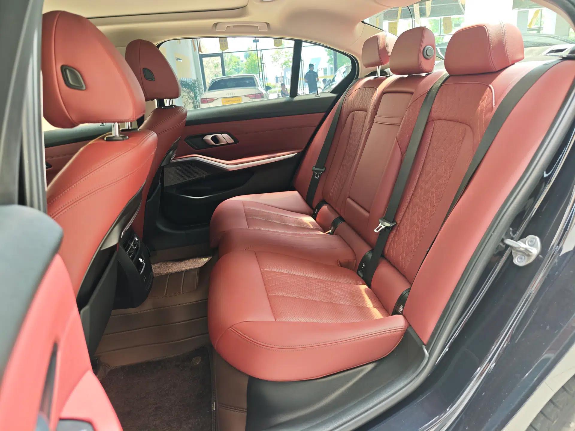 BMW 3 Series 2022 325Li M Sport Package — миниатюра 26