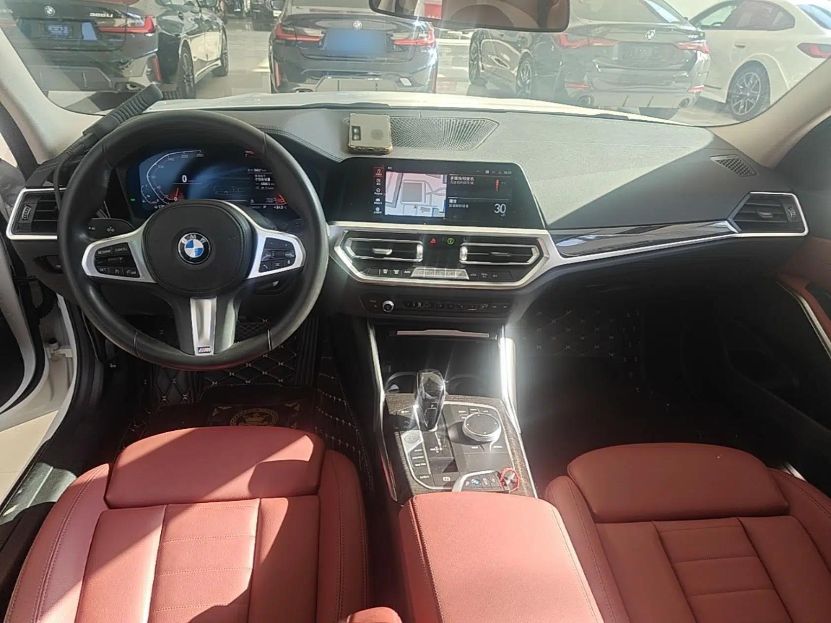 BMW 3 Series 2021 Second Facelift 325Li M Sport Package — миниатюра 12
