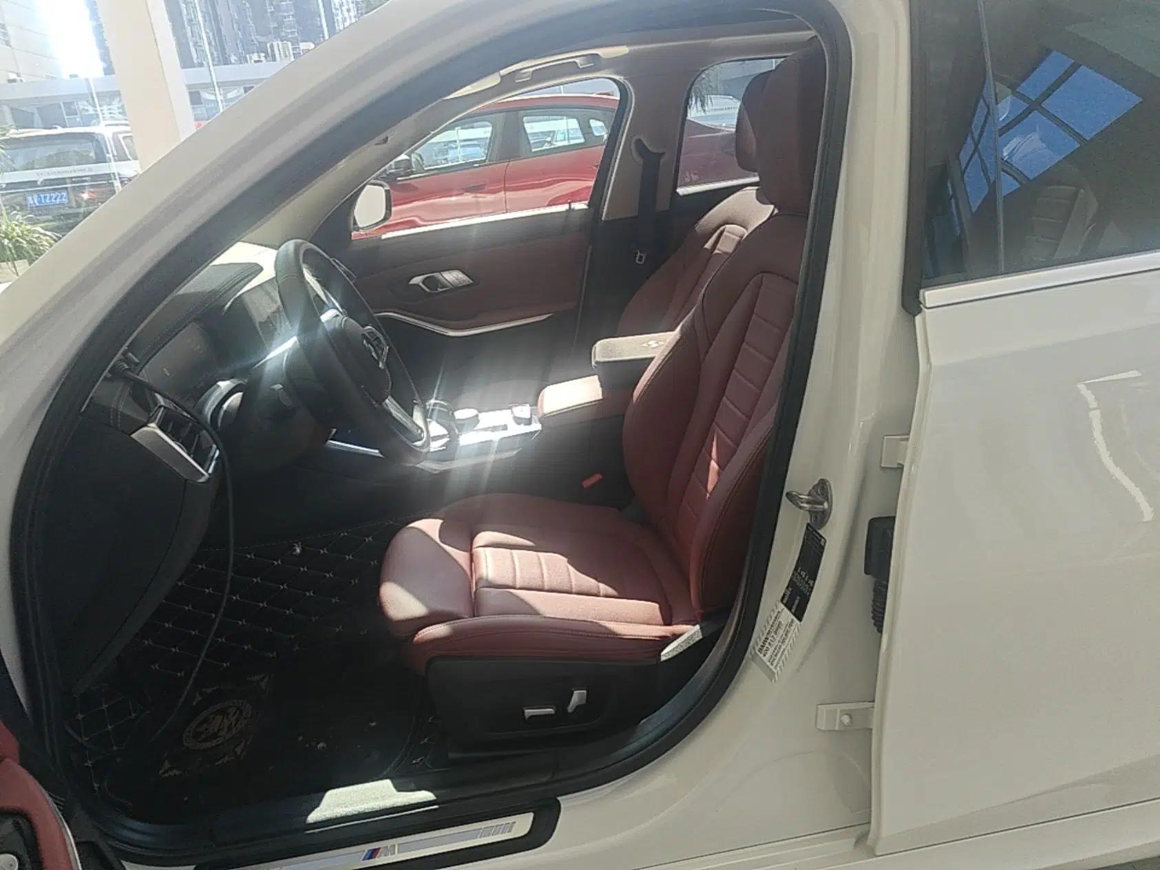 BMW 3 Series 2021 Second Facelift 325Li M Sport Package — миниатюра 17