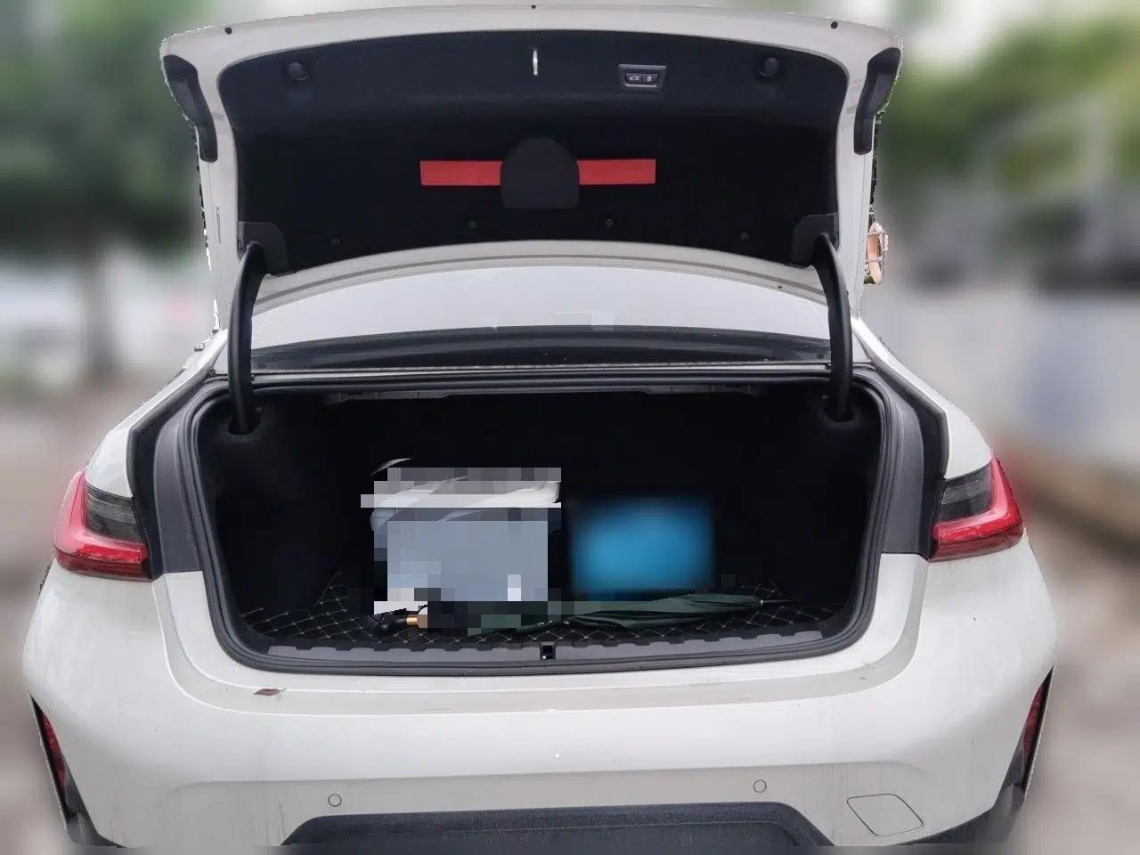 BMW 3 Series 2025 325Li M Sport Package — миниатюра 16