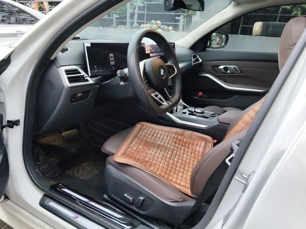 BMW 3 Series 2025 325Li M Sport Package — миниатюра 19