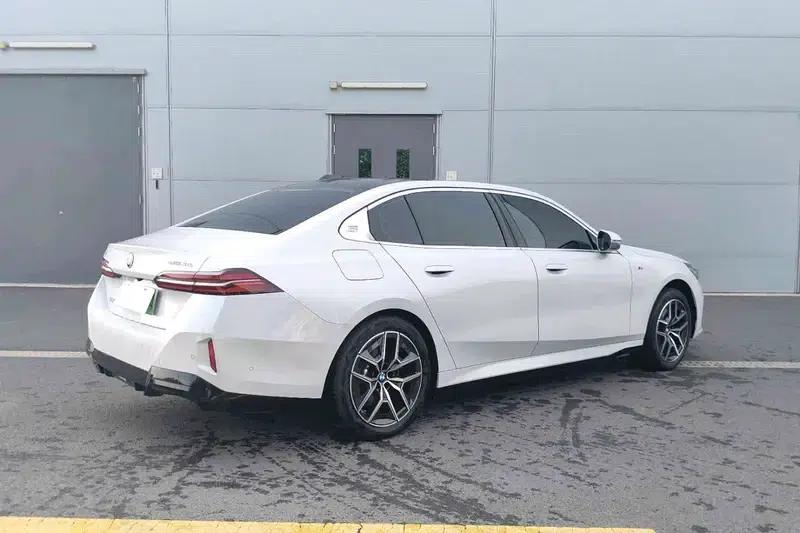 BMW i5 2025 eDrive40L M Sport Package — миниатюра 5