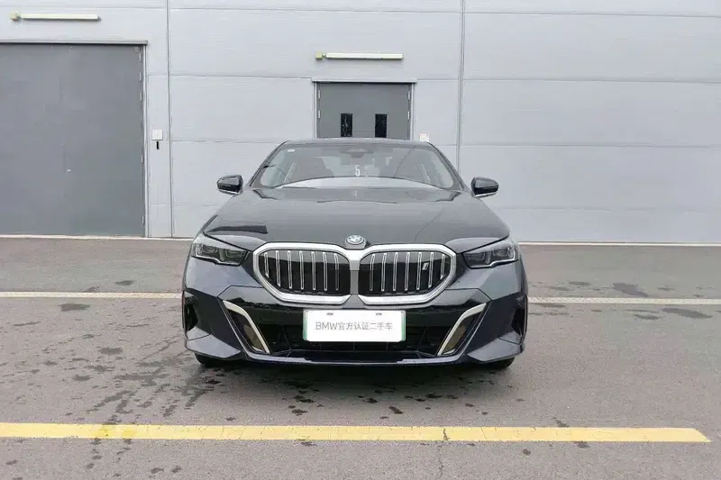BMW i5 2025 eDrive35L M Sport Package — миниатюра 2