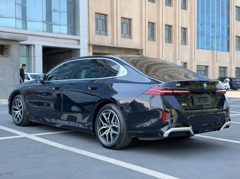 BMW i5 2025 eDrive40L M Sport Package — миниатюра 4