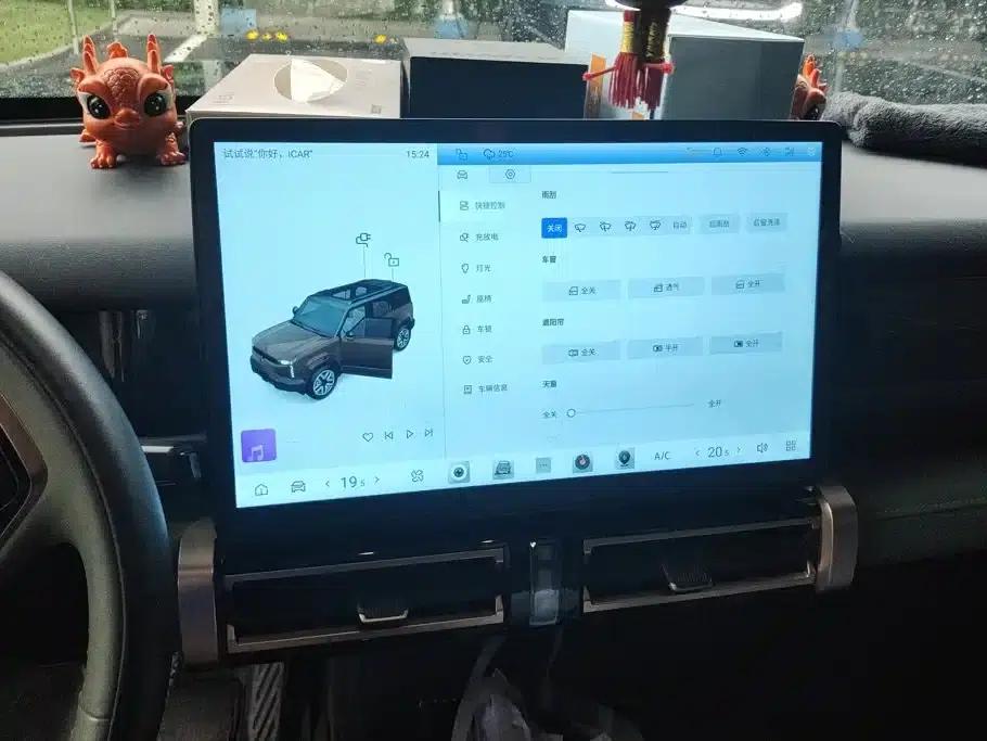 iCAR 03 2024 Model 501km 2WD Long Range Trend Edition — миниатюра 12