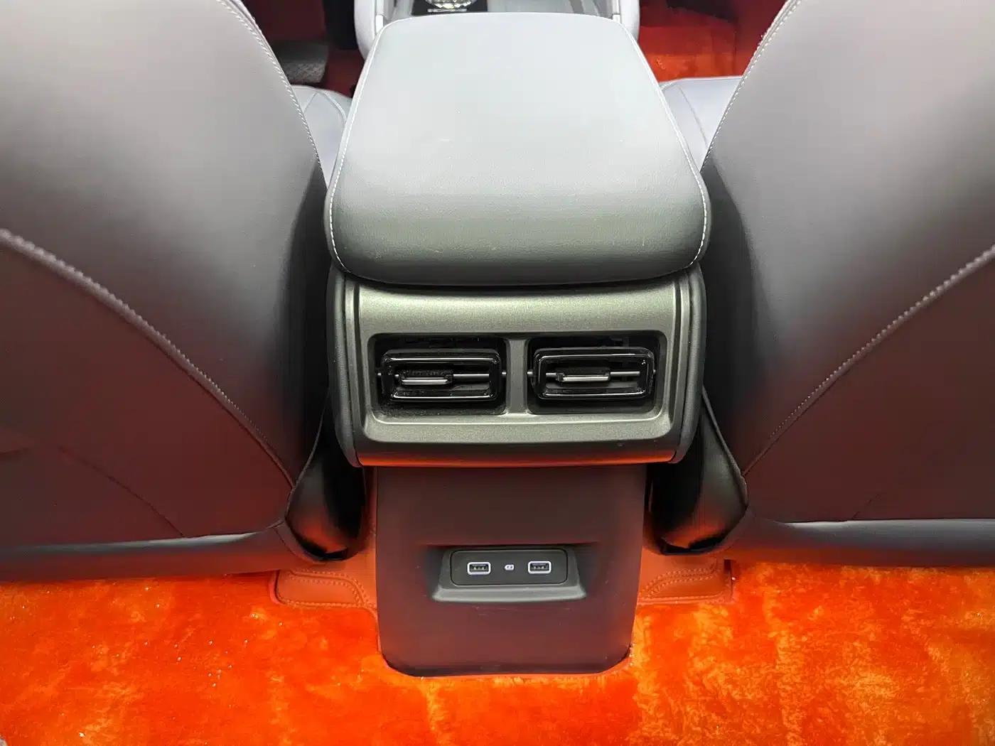 iCAR 03T 2024 Model 501km Four-Wheel Drive Long Range Version — миниатюра 18