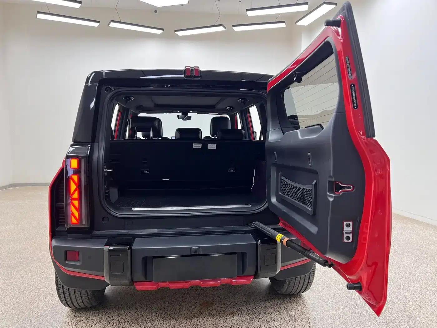 iCAR 03T 2024 Model 501km Four-Wheel Drive Long Range Version — миниатюра 32