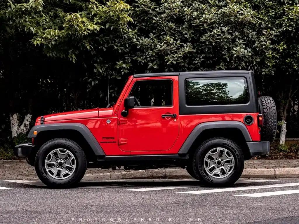 2016 Jeep Wrangler 3.6L US Spec — миниатюра 2