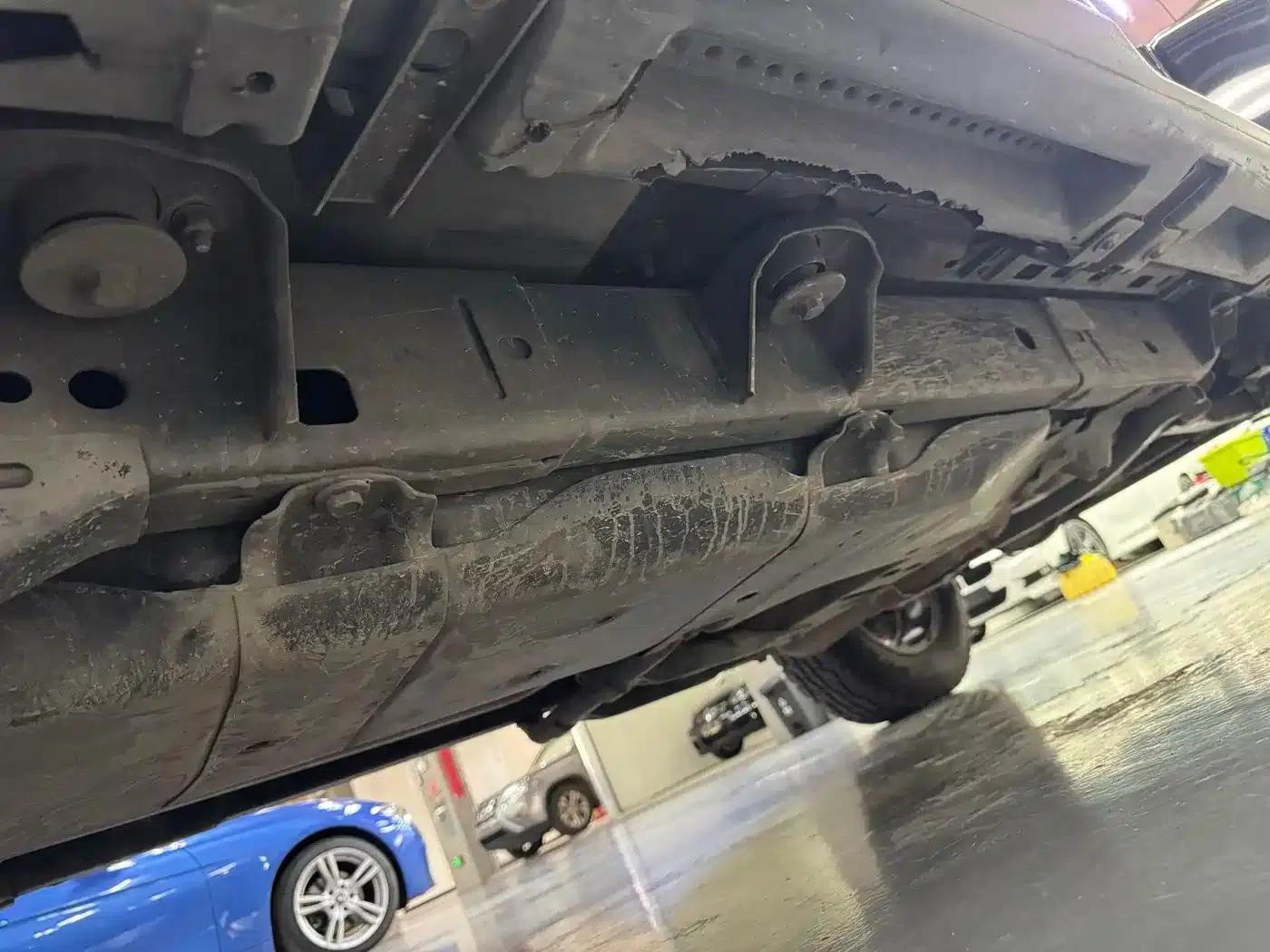 2015 Jeep Wrangler 2.8TD Sahara 4-Door — миниатюра 28