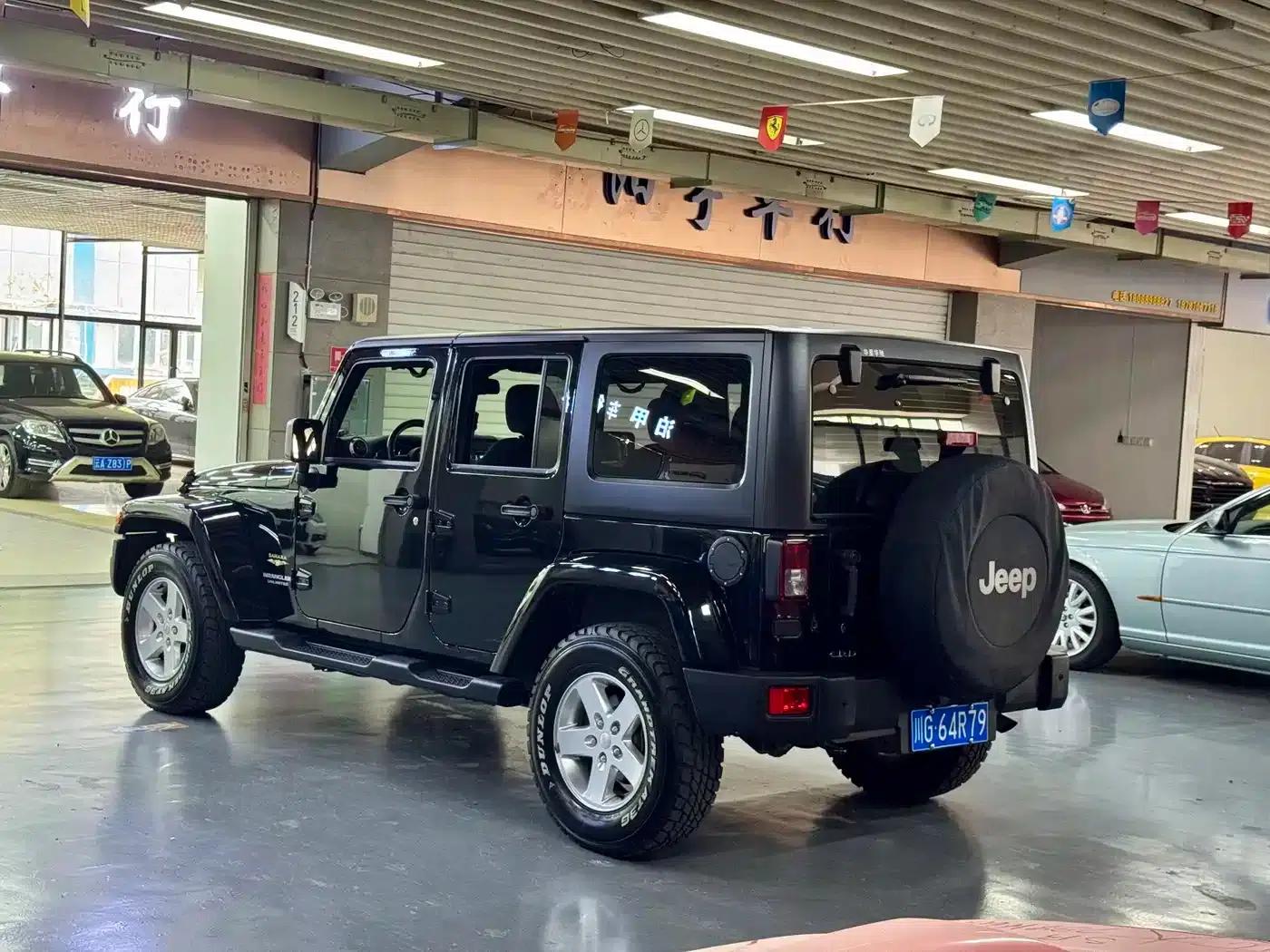 2015 Jeep Wrangler 2.8TD Sahara 4-Door — миниатюра 4