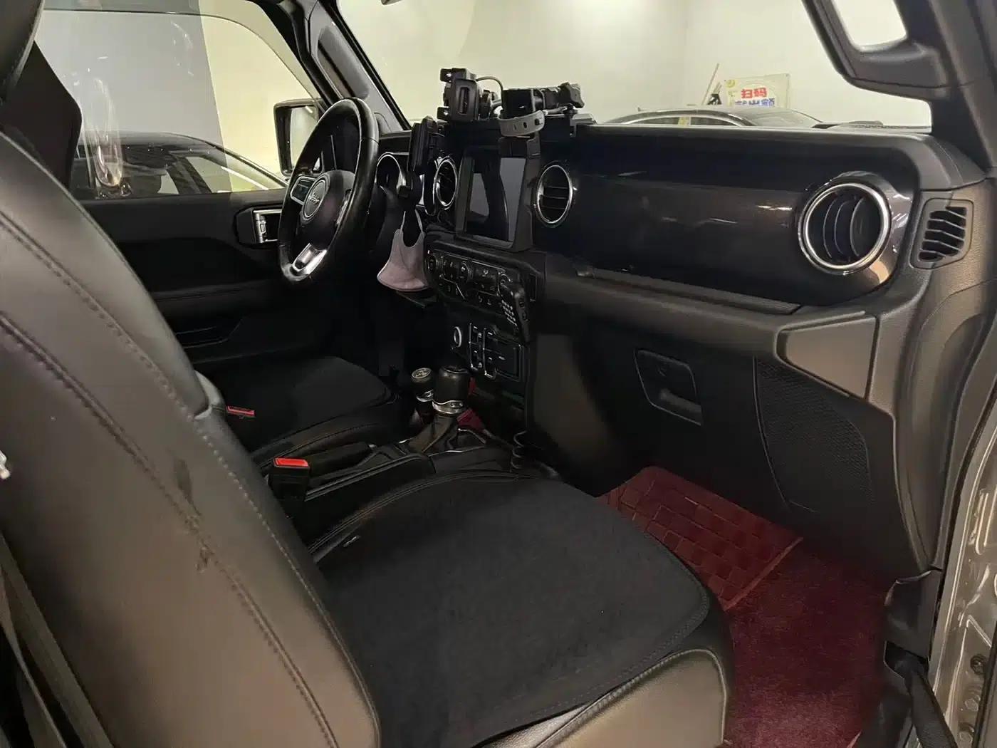 2022 Jeep Wrangler 2.0T Highland 4-Door — миниатюра 11