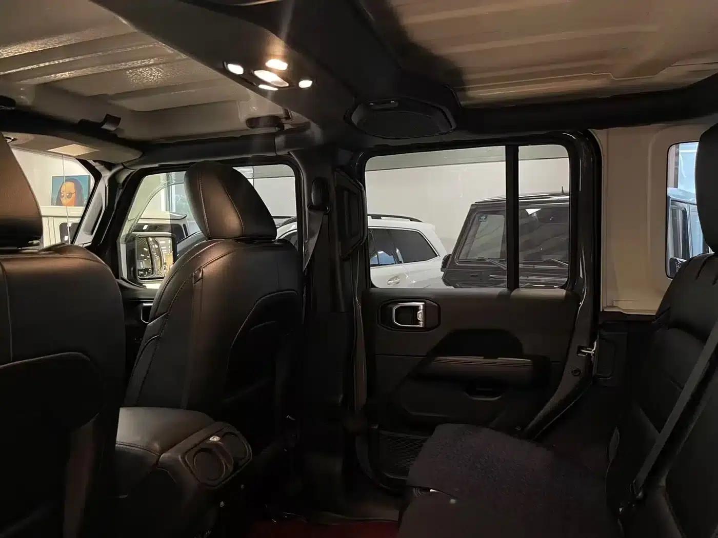 2022 Jeep Wrangler 2.0T Highland 4-Door — миниатюра 14