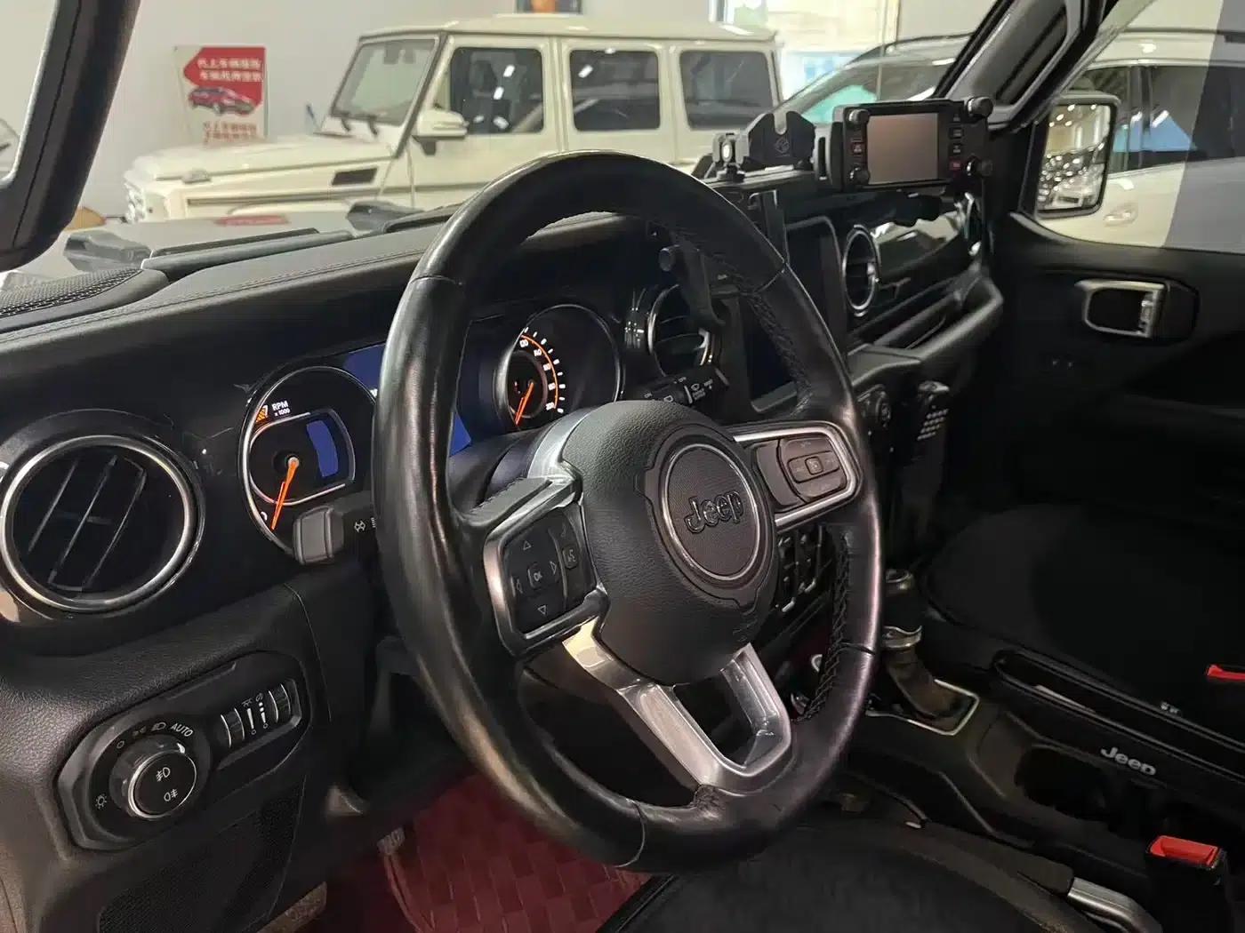 2022 Jeep Wrangler 2.0T Highland 4-Door — миниатюра 8