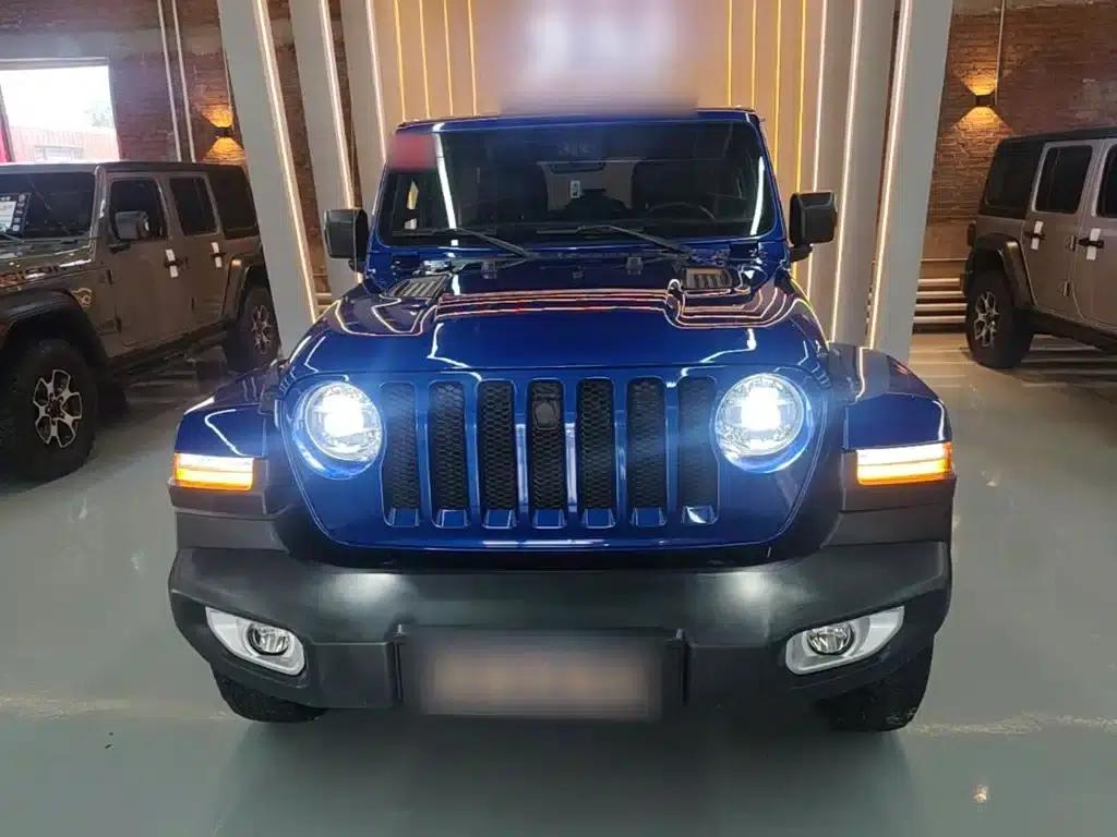 2018 Jeep Wrangler 2.0T Sahara 4-Door — миниатюра 3