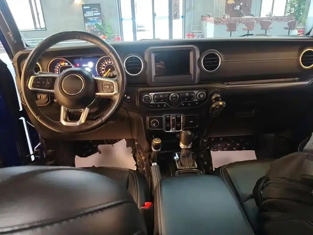 2018 Jeep Wrangler 2.0T Sahara 4-Door — миниатюра 10