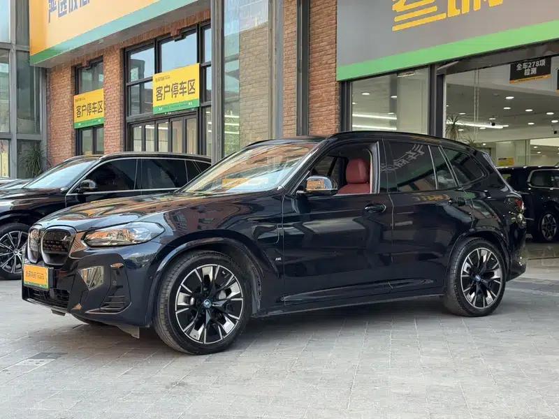BMW iX3 2023 Leading Edition — миниатюра 11