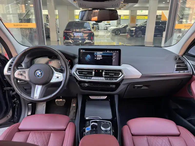 BMW iX3 2023 Leading Edition — миниатюра 14