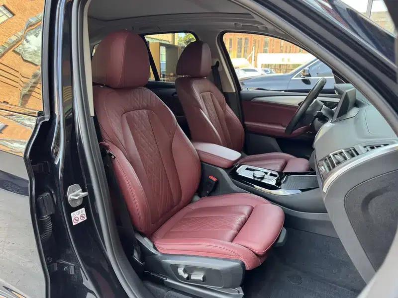 BMW iX3 2023 Leading Edition — миниатюра 21