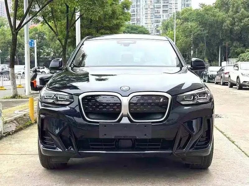 BMW iX3 2023 Leading Edition — миниатюра 2