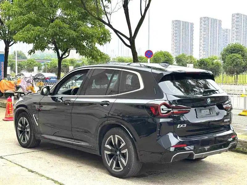 BMW iX3 2023 Leading Edition — миниатюра 4