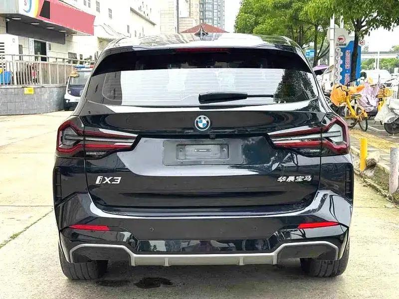 BMW iX3 2023 Leading Edition — миниатюра 5