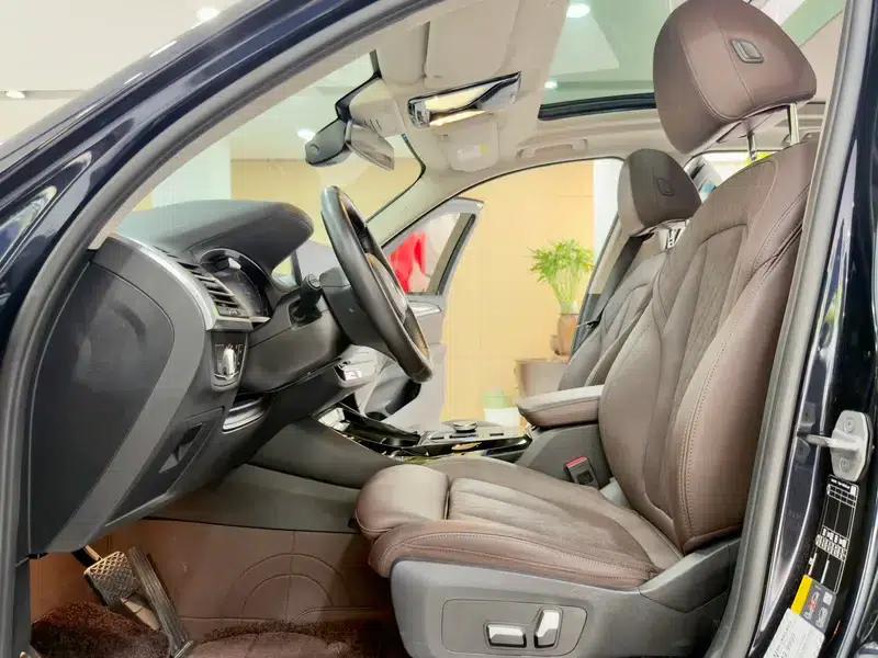 BMW iX3 2023 Leading Edition — миниатюра 11