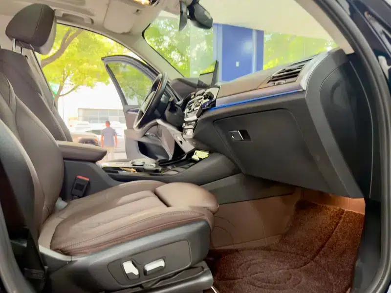 BMW iX3 2023 Leading Edition — миниатюра 16