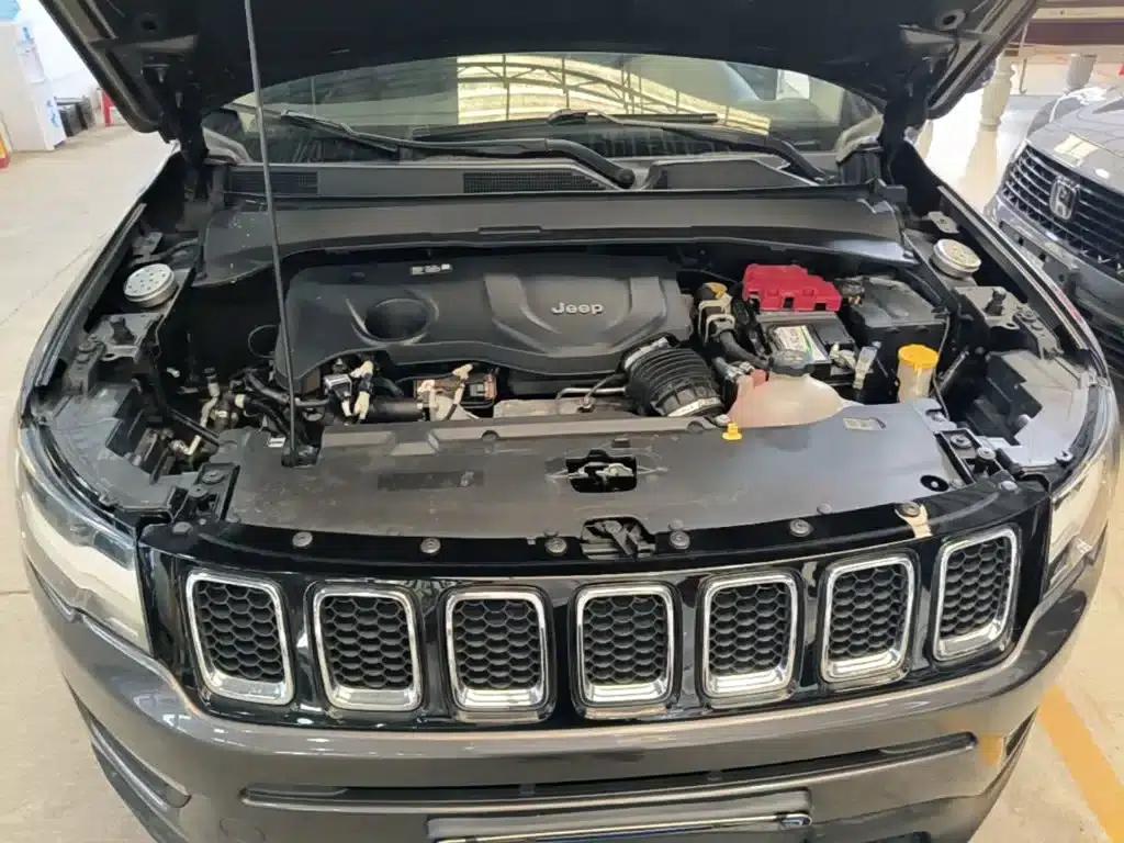 Jeep Compass 2019 220T Automatic Family Edition — миниатюра 20