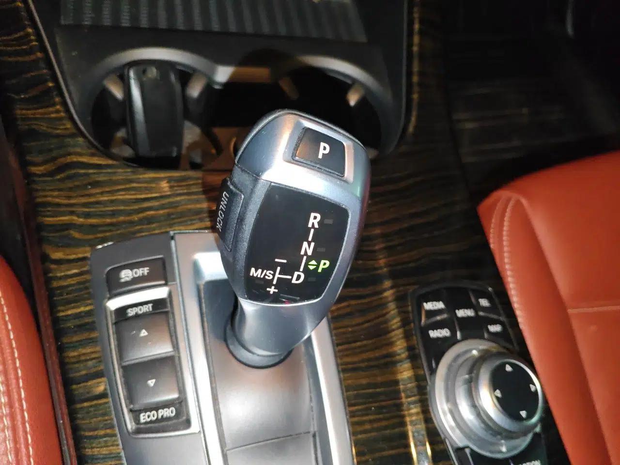 BMW X3 2013 Facelifted xDrive20i Luxury Edition — миниатюра 14